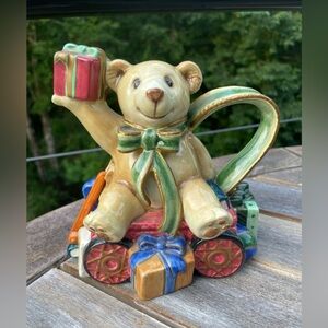 Fitz and Floyd Classics Teapot Old Fashioned Christmas Bear Sitting on Gifts